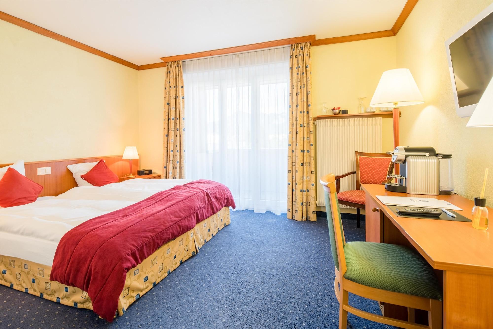 Hotel Rallye & Entrees Aux Bains De La Gruyere Булле Екстериор снимка