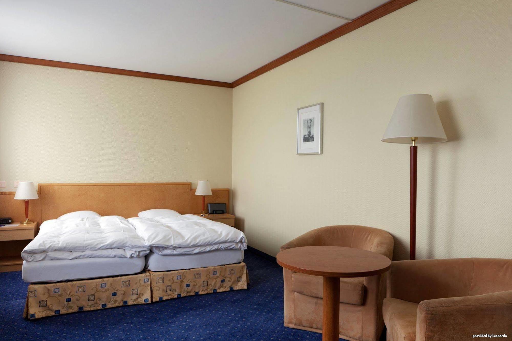 Hotel Rallye & Entrees Aux Bains De La Gruyere Булле Стая снимка